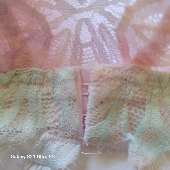 Victorias Secret Pink Date Push Up Rainbow Pastel Lacy Racerback Bralette Size M - Picture 9 of 15